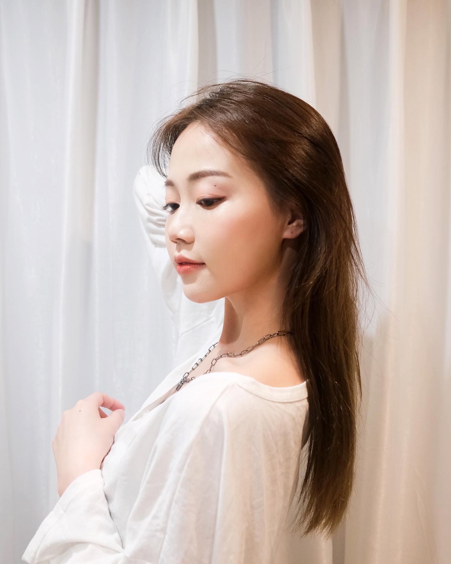 4 tuyệt chiêu dưỡng tóc sống còn học lỏm từ gái Hàn giúp tóc mềm mướt, bồng bềnh - Ảnh 3.