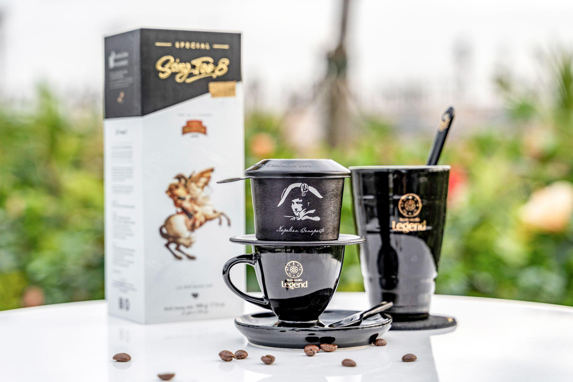 Sự hấp dẫn bên trong không gian cafe Trung Nguyên Legend Quảng Bình - Ảnh 3.