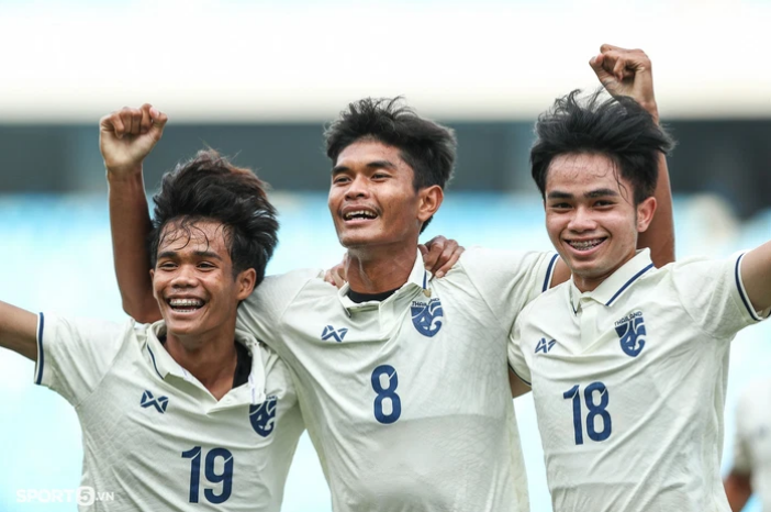 TUYỆT VỜI!!! Vượt khó khăn chưa từng có trong lịch sử, U23 Việt Nam vào chung kết đấu Thái Lan sau loạt luân lưu - Ảnh 28.