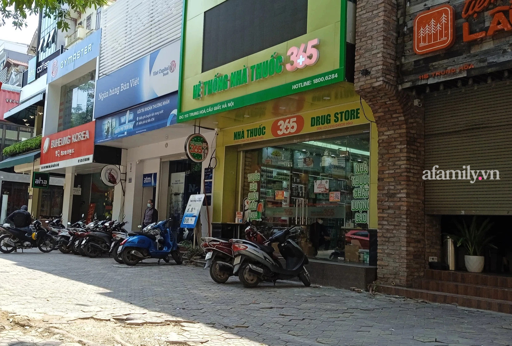 Bộ Y tế vào cuộc vụ giá KIT xét nghiệm nhanh Covid-19: Thị trường hiện ra sao - Ảnh 3. Bộ Y tế vào cuộc vụ giá KIT xét nghiệm nhanh Covid-19: Thị trường hiện ra sao - Ảnh 3.