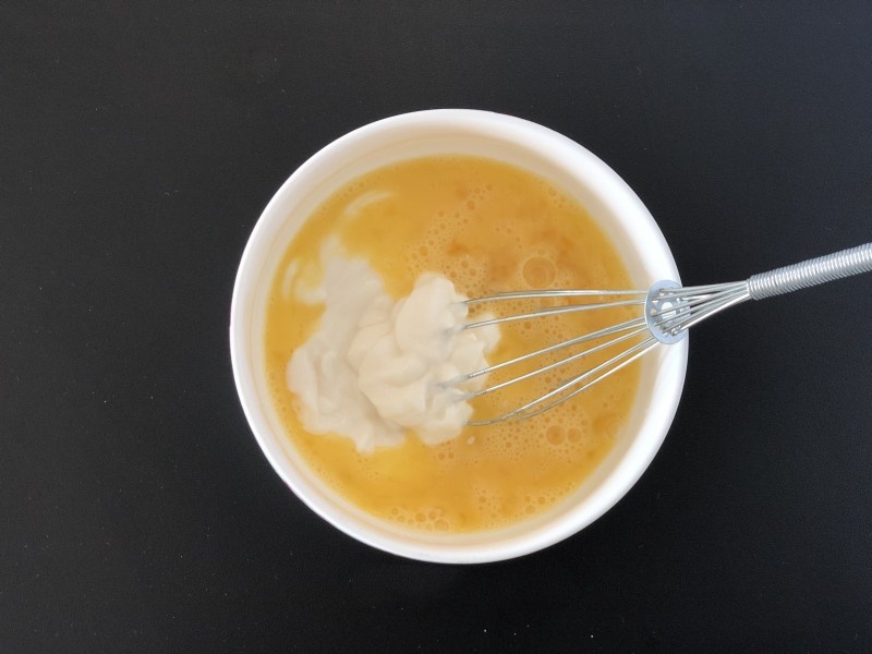 Bánh mì sữa chua trứng làm siêu nhanh cho bữa sáng - Ảnh 3.