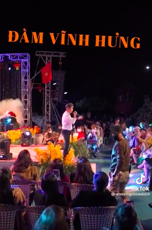 Rần rần hình ảnh tố đêm nhạc giá 2 triệu/vé của Đàm Vĩnh Hưng ế khách, CEO đại gia đòi đi xem nữ ca sĩ nào đó hát - Ảnh 7.