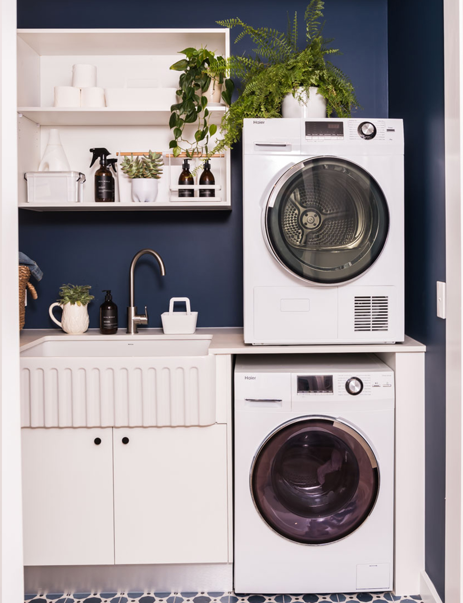 Biến hóa phòng giặt tại nhà vừa ấn tượng vừa tiện lợi chỉ với 5 cách cực kỳ đơn giản - Ảnh 2.