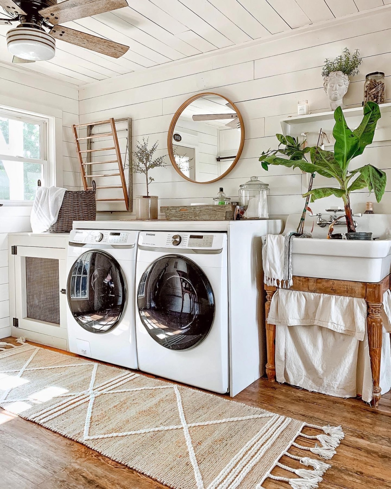 Hô biến phòng giặt tại nhà vừa ấn tượng, vừa tiện dụng chỉ với 5 cách đơn giản vô cùng - Ảnh 8.