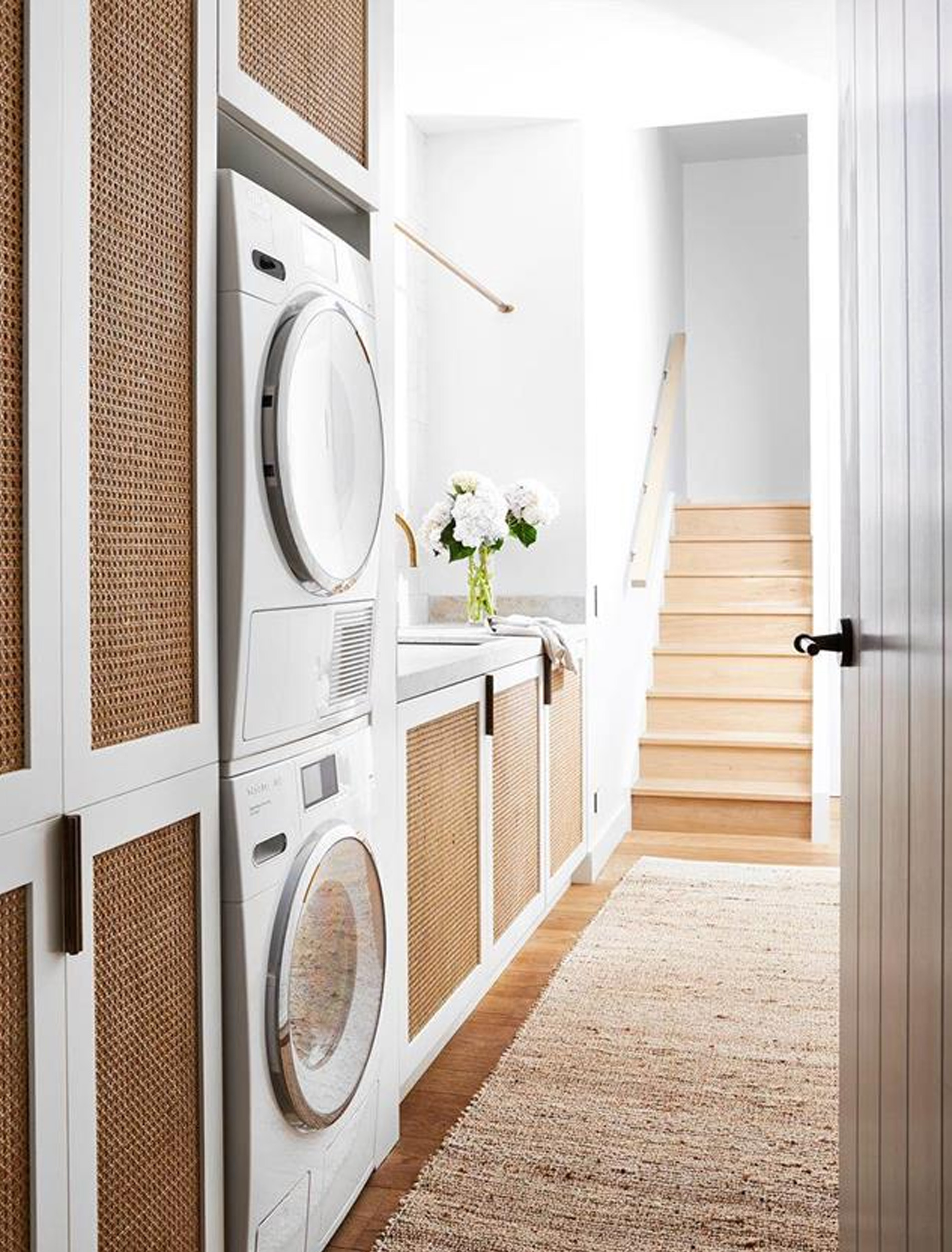 Biến hóa phòng giặt tại nhà vừa ấn tượng vừa tiện lợi chỉ với 5 cách cực kỳ đơn giản - Ảnh 9.