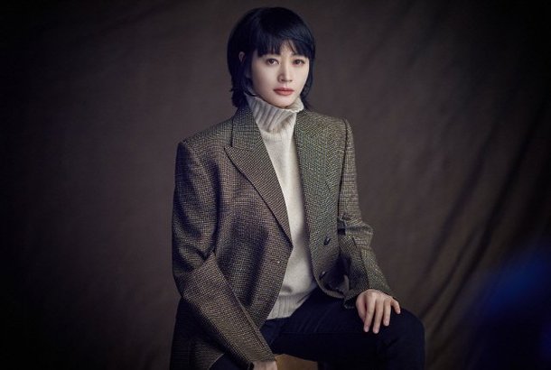 &quot;Chị đại&quot; Kim Hye Soo tái xuất màn ảnh với Tòa án vị thành niên, đối đầu trực diện cùng Son Ye Jin - Ảnh 4.