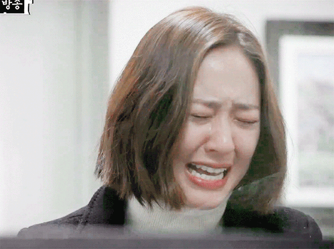 Hội mỹ nhân &quot;xuống tóc&quot; đóng phim: Song Hye Kyo được khen như nữ sinh, bạn gái Song Joong Ki bị chê kém sắc - Ảnh 13.