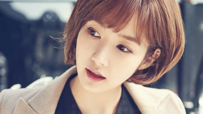 Hội mỹ nhân &quot;xuống tóc&quot; đóng phim: Song Hye Kyo được khen như nữ sinh, bạn gái Song Joong Ki bị chê kém sắc - Ảnh 21.