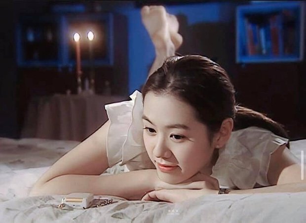 Khán giả ngỡ ngàng trước nhan sắc tuổi 19 của Son Ye Jin trong bộ phim đầu tay - Ảnh 10.