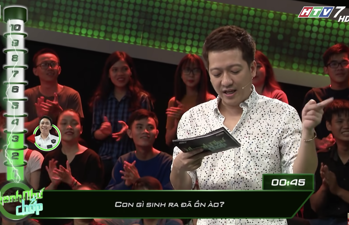 Câu hỏi Tiếng Việt: Con gì sinh ra đã ỒN ÀO - Trả lời được chứng tỏ cực thông minh - Ảnh 1. Câu hỏi Tiếng Việt: Con gì sinh ra đã ỒN ÀO - Trả lời được chứng tỏ cực thông minh - Ảnh 1.