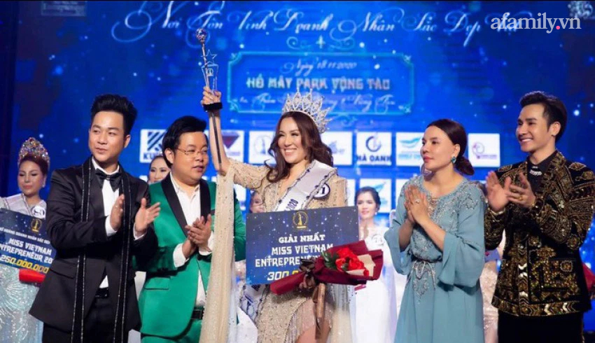 Cuộc thi hoa hậu "chui" bị bại lộ Cuộc thi hoa hậu "chui" bị bại lộ