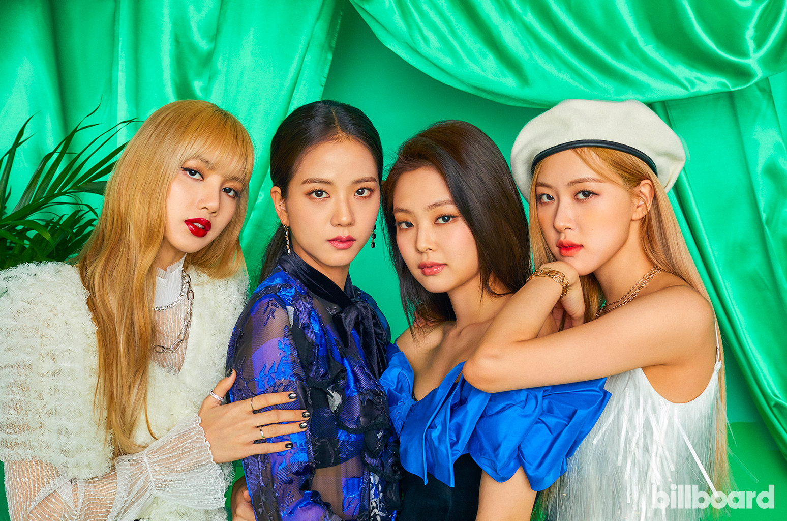 BLACKPINK sang xịn thế mà hóa ra chọn sai thứ này là style cũng giảm điểm tức thì - Ảnh 1.