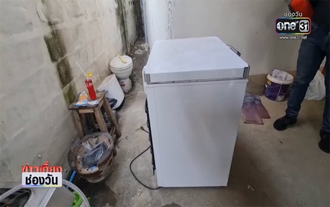 Coming home from work far away, he found a strange freezer at home, the man opened it to watch the scene 