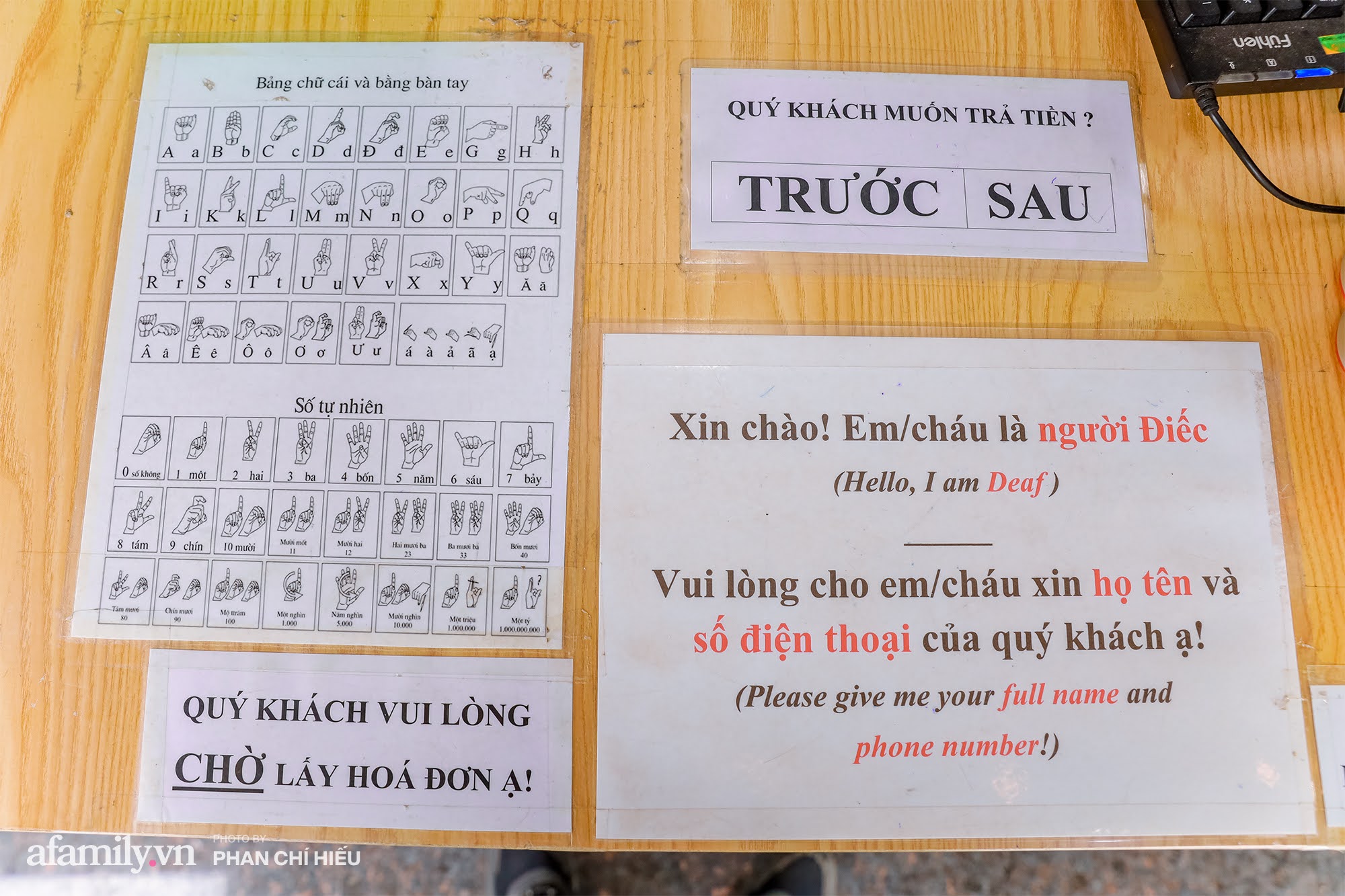 &quot;Tiệm giặt là của người Điếc&quot; - nơi giúp bản thân trải nghiệm một mô hình giao tiếp mới, nơi TRÁCH NHIỆM được đặt lên hàng đầu - Ảnh 2.