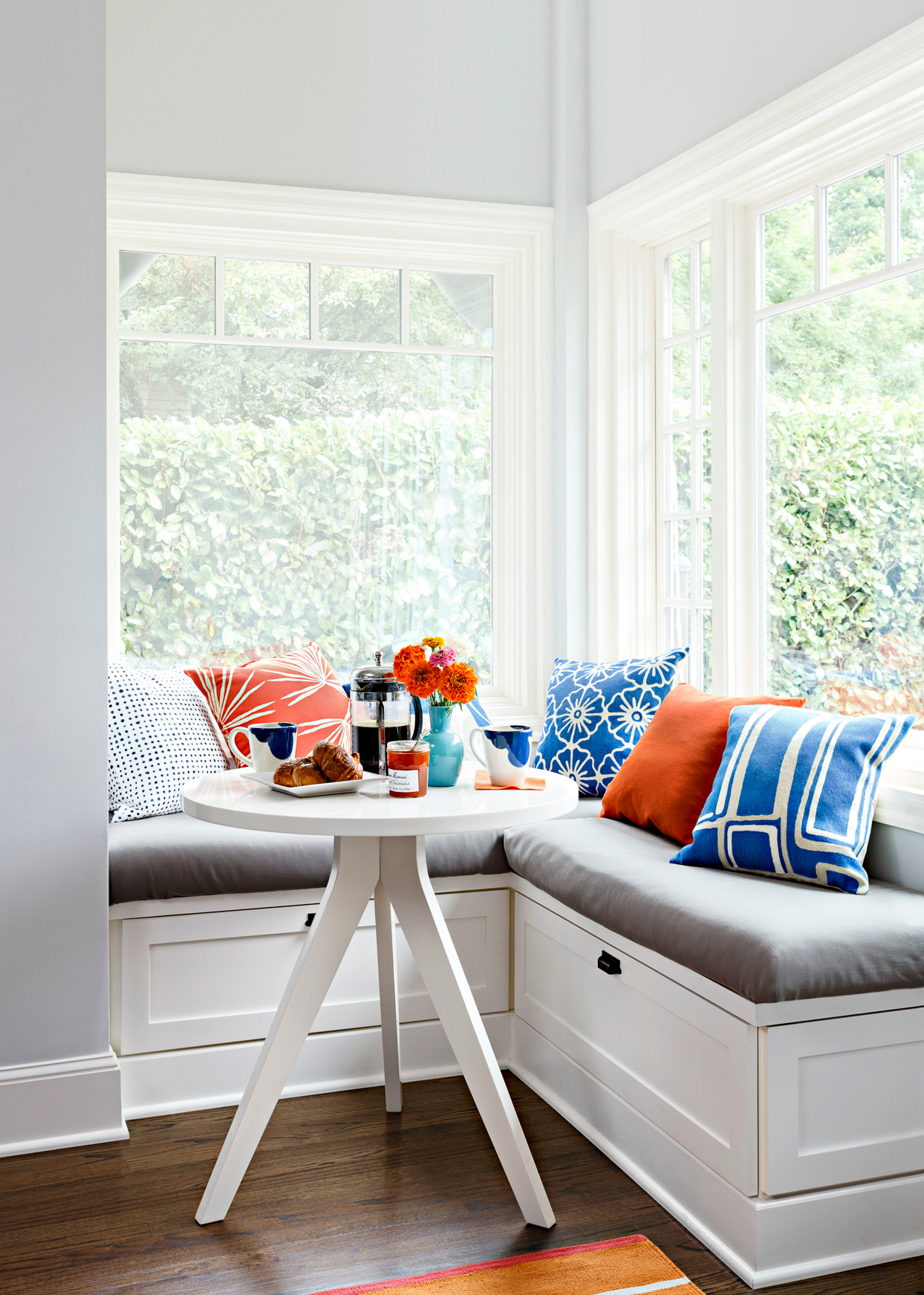 10 món đồ nội thất giúp bạn làm gọn không gian phòng khách - Ảnh 3.