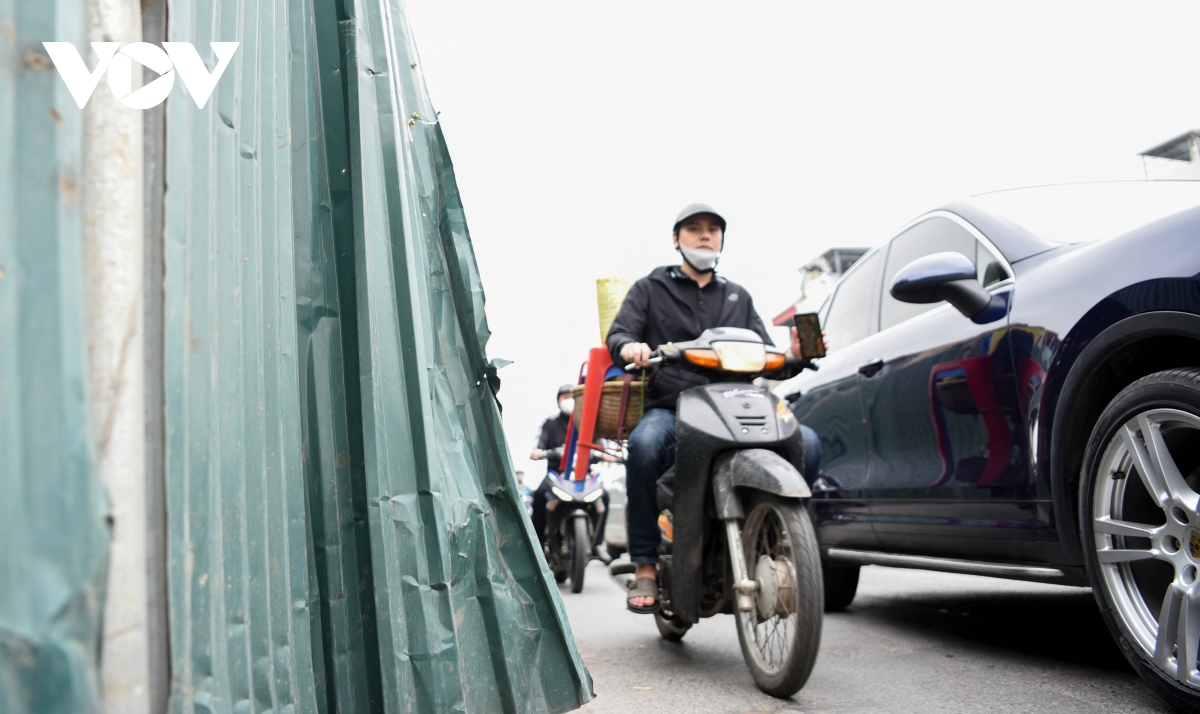 Dự án hơn 800 tỷ đồng ở Hà Nội chậm tiến độ: Nhếch nhác, đe dọa tính mạng người dân - Ảnh 19. Dự án hơn 800 tỷ đồng ở Hà Nội chậm tiến độ: Nhếch nhác, đe dọa tính mạng người dân - Ảnh 19.