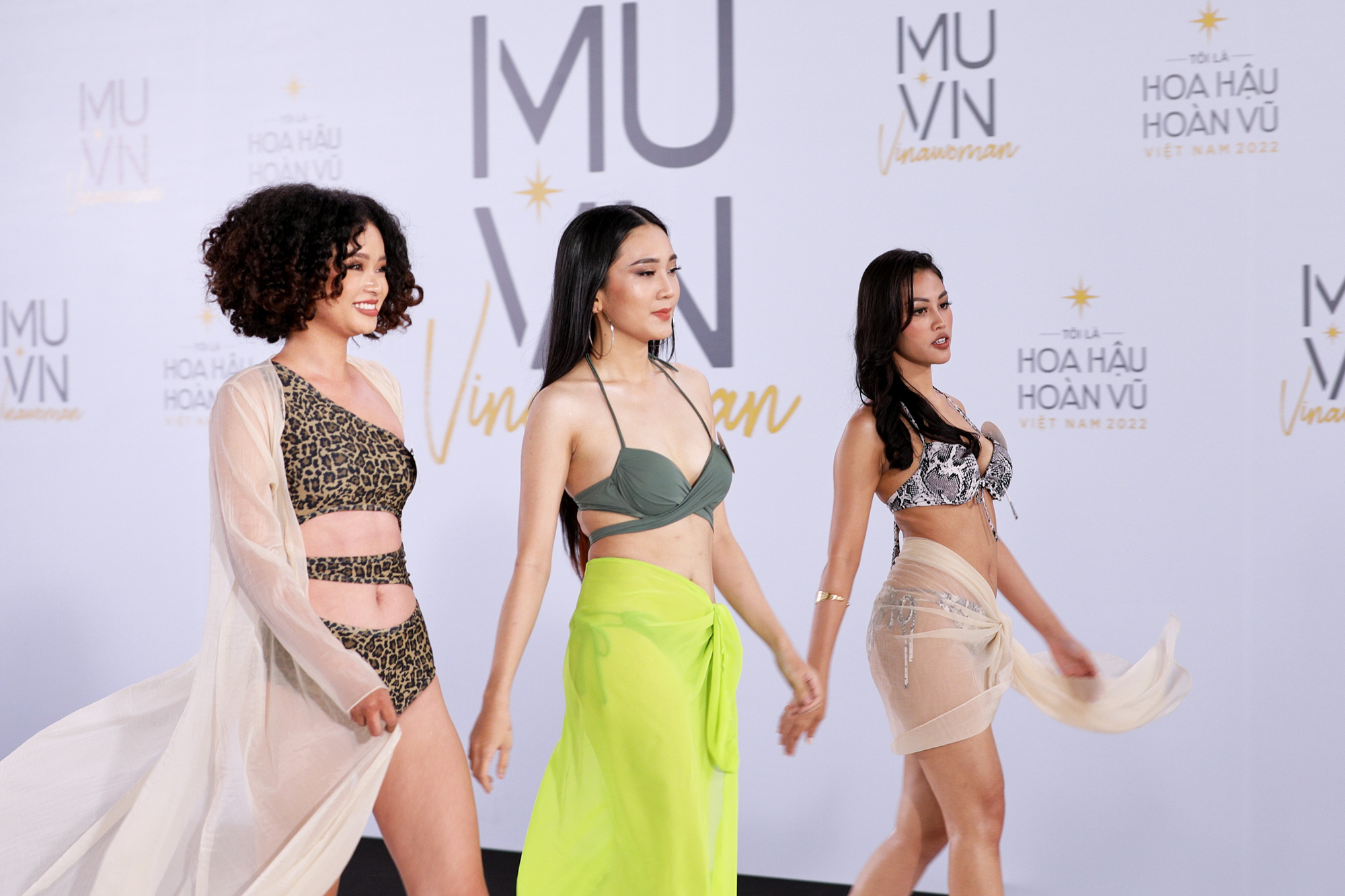 Hoa hậu Hoàn vũ Việt Nam 2022: Dàn thí sinh đọ dáng &quot;cực gắt&quot; trong phần thi áo tắm ở vòng sơ khảo - Ảnh 6.