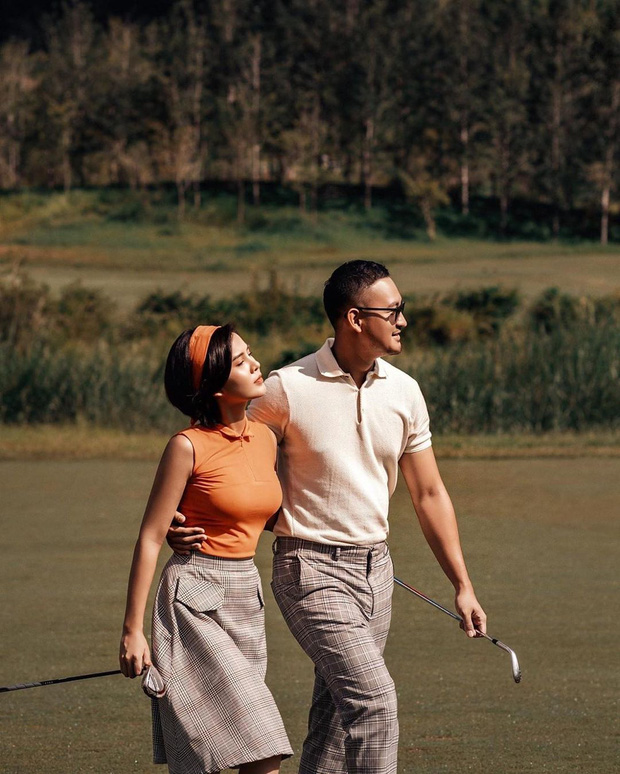 The sister association digs up the love views of famous couples from checking-in a luxurious golf course to real life - Photo 4.