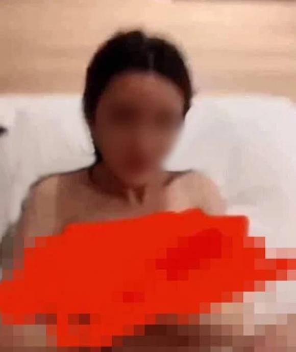 Collecting other people's sex images and clips and then spreading them online may result in criminal prosecution - Photo 2.
