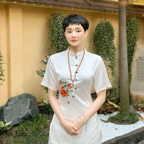 He Ho cũng có một sự kín đáo nhưng He Ho cũng có một sự kín đáo nhưng