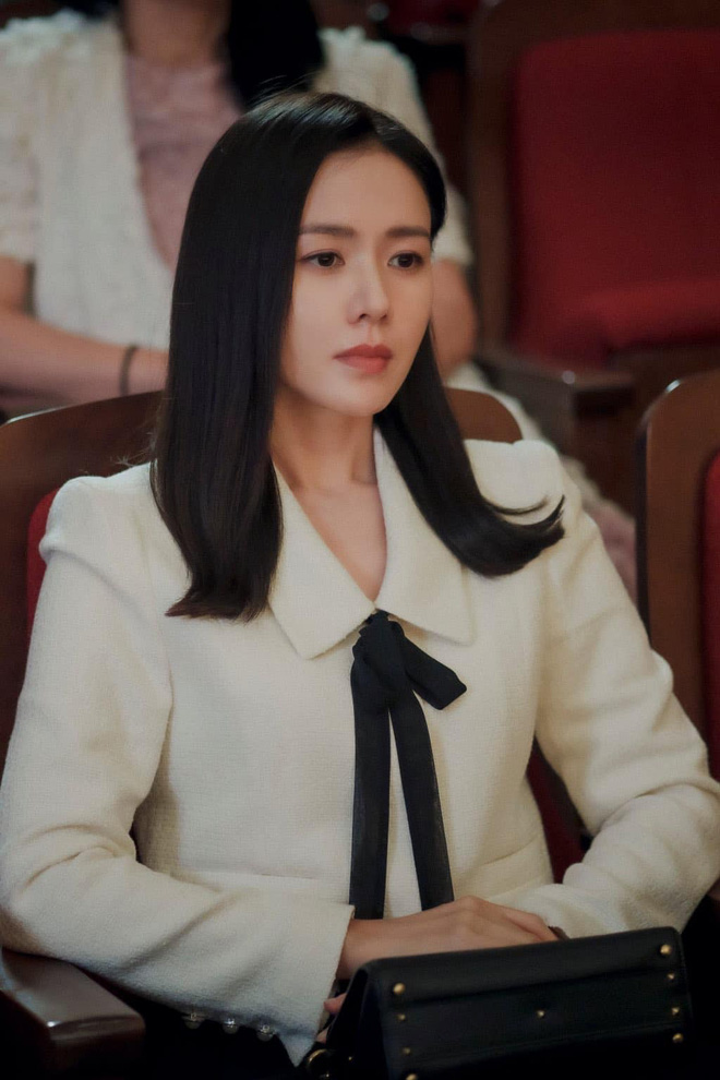 Phát hiện ra Son Ye Jin lén quảng bá cho sản phẩm Hyun Bin làm đại diện, 2 vợ chồng cũng khéo lắm cơ - Ảnh 2. Phát hiện ra Son Ye Jin lén quảng bá cho sản phẩm Hyun Bin làm đại diện, 2 vợ chồng cũng khéo lắm cơ - Ảnh 2.