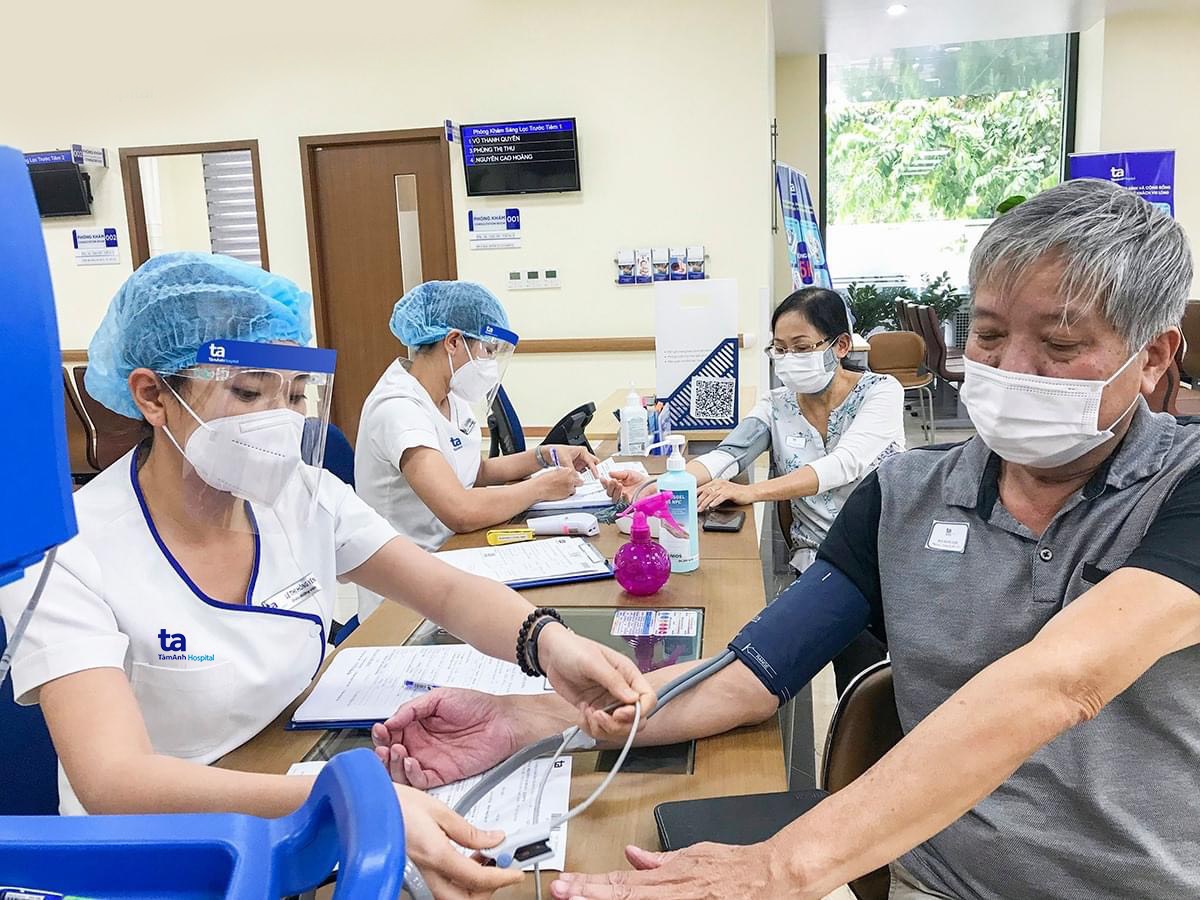 The first batch of Evusheld monoclonal antibodies has returned to Vietnam - Photo 3.