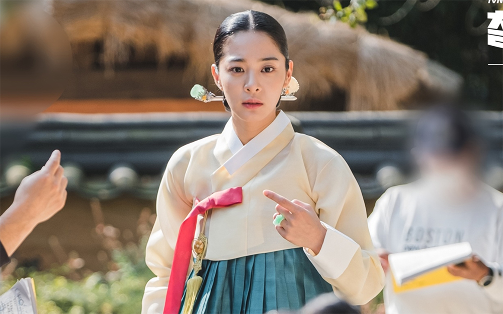 Seol In-ah émissions Et Séries Tv Seol In Ah của Hẹn hò chốn công sở xinh hơn cả nữ chính trong tạo hình
