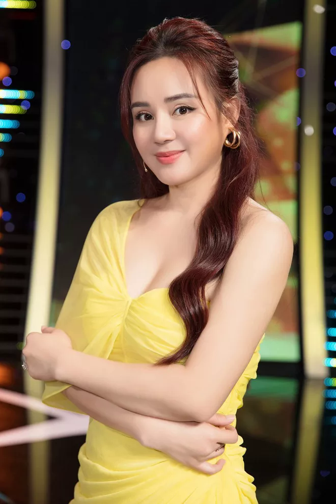 Những vụ livestream đình đám của bà Nguyễn Phương Hằng - Ảnh 3. Những vụ livestream đình đám của bà Nguyễn Phương Hằng - Ảnh 3.