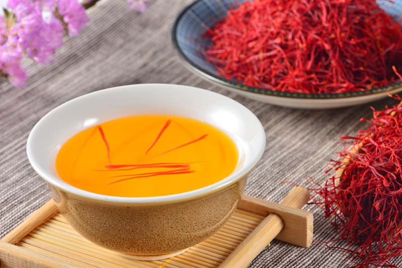 how-to-drink-pistil-safflower-saffron.jpg