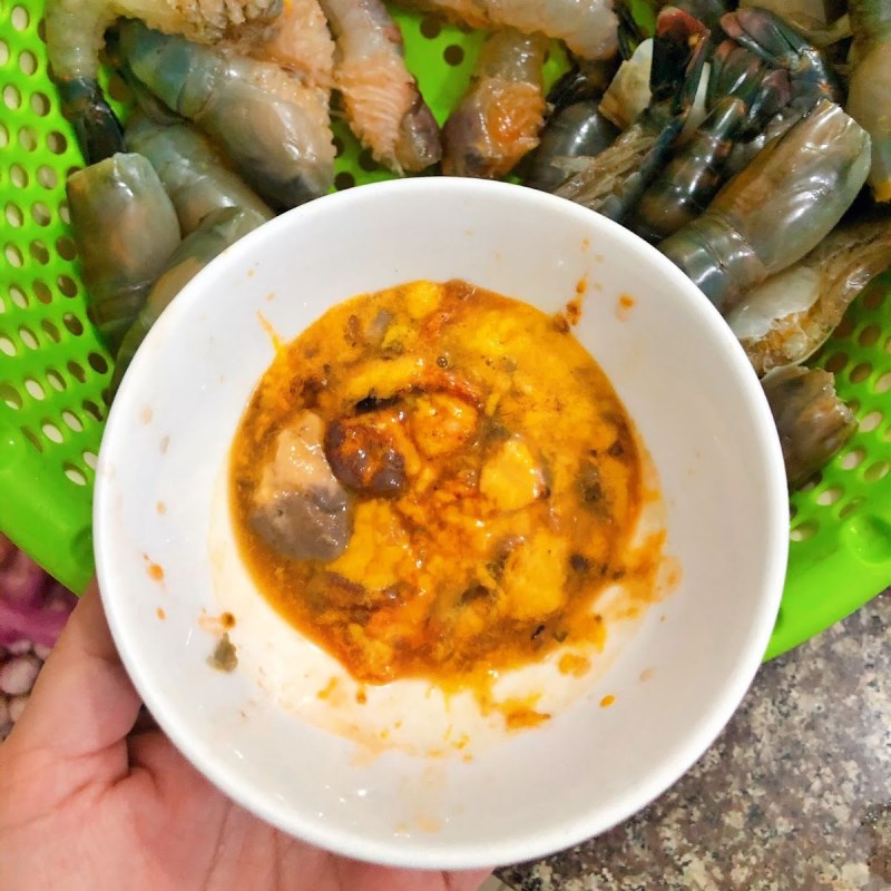 M&aacute;ch chị em c&aacute;ch rim t&ocirc;m ngọt thơm xuất sắc: B&iacute; quyết nằm ở loại nguy&ecirc;n liệu quen thuộc, si&ecirc;u rẻ n&agrave;y - Ảnh 4.