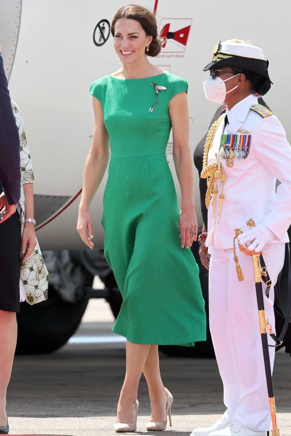 Quên Kate Middleton đệ nhất tiết kiệm ngày xưa đi, giờ cô là công nương Kate chịu chi của 2022 rồi! - Ảnh 4.