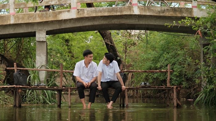 Mến Gái Miền Tây: Sao cứ phải mang người đồng tính ra tấu hài và câu nước mắt giả trân? - Ảnh 6.