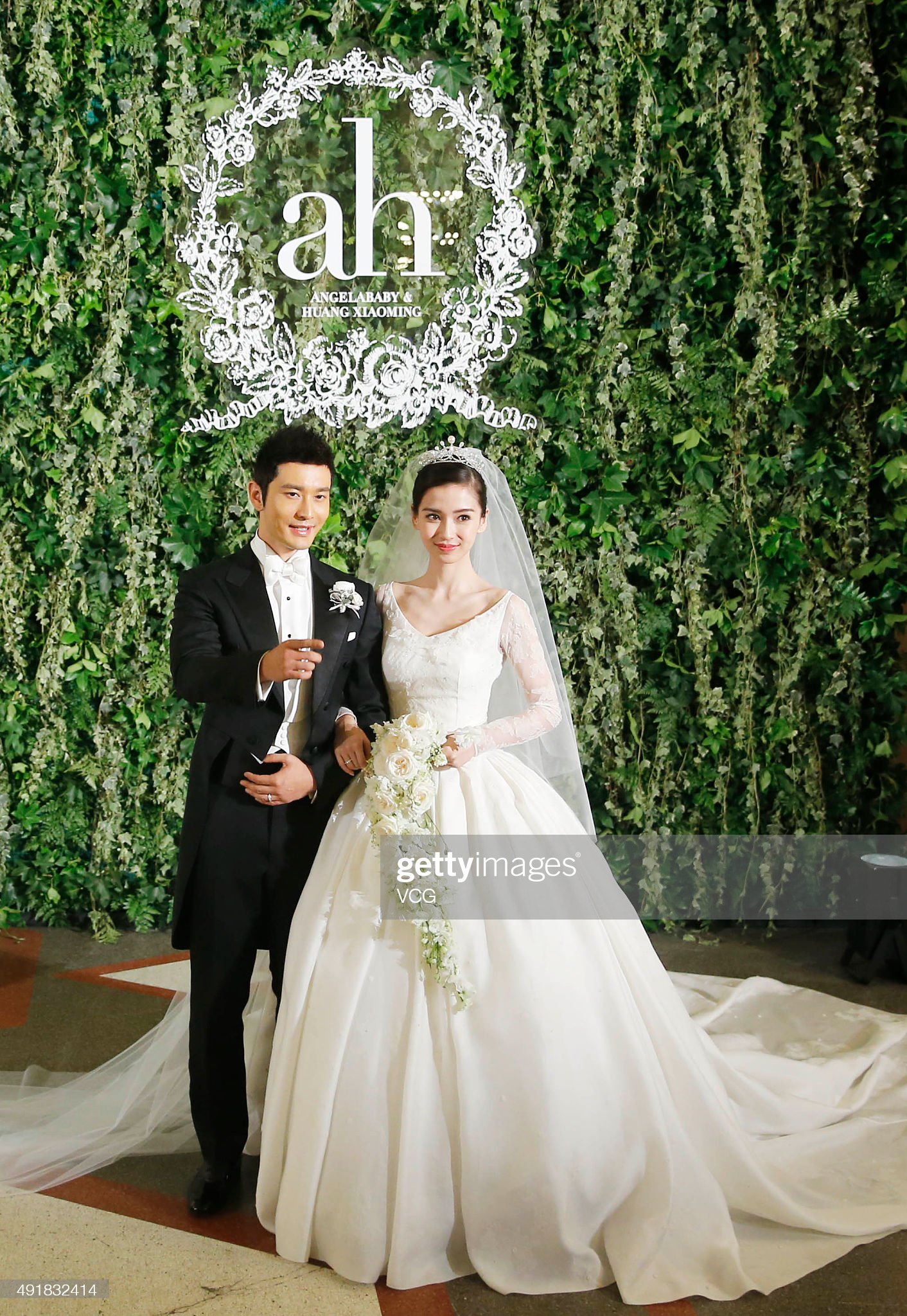 Đường đua váy cưới của mỹ nhân hạng A châu Á: Rẻ nhất cũng gần nửa tỏi, cao nhất là 11 tỷ đồng, Son Ye Jin liệu có cửa với các chị em? - Ảnh 5.