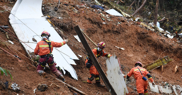 The pain was pushed to the extreme: More than 10 newlyweds died on a Chinese plane that went down the mountain - Photo 1.