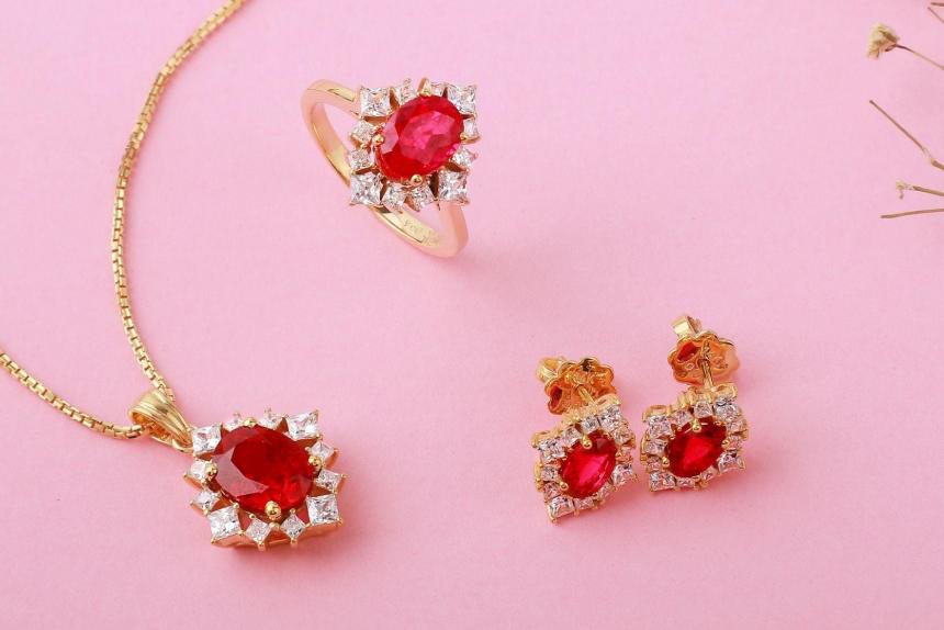 Bảo T&iacute;n Mạnh Hải mang đến qu&agrave; tặng v&agrave;ng ng&agrave;y 8/3 qua BST Women are Gems - Ảnh 2.