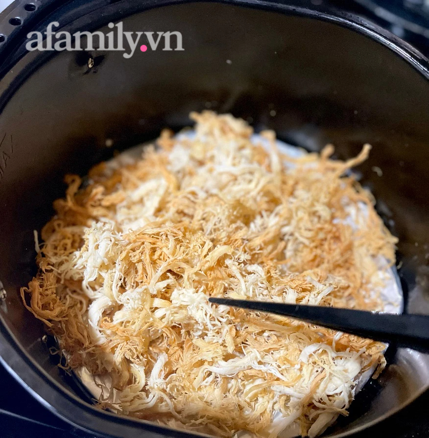 Ở đ&acirc;y c&oacute; c&aacute;ch l&agrave;m ruốc nh&agrave;n t&ecirc;nh m&agrave; ngon lạ bằng nồi chi&ecirc;n kh&ocirc;ng dầu, chị em lấy nồi ra thử ngay th&ocirc;i! - Ảnh 7.