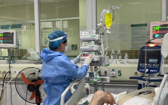 Khỏi COVID-19 vẫn có thể tái nhiễm nhiều lần - Ảnh 1. Khỏi COVID-19 vẫn có thể tái nhiễm nhiều lần - Ảnh 1.