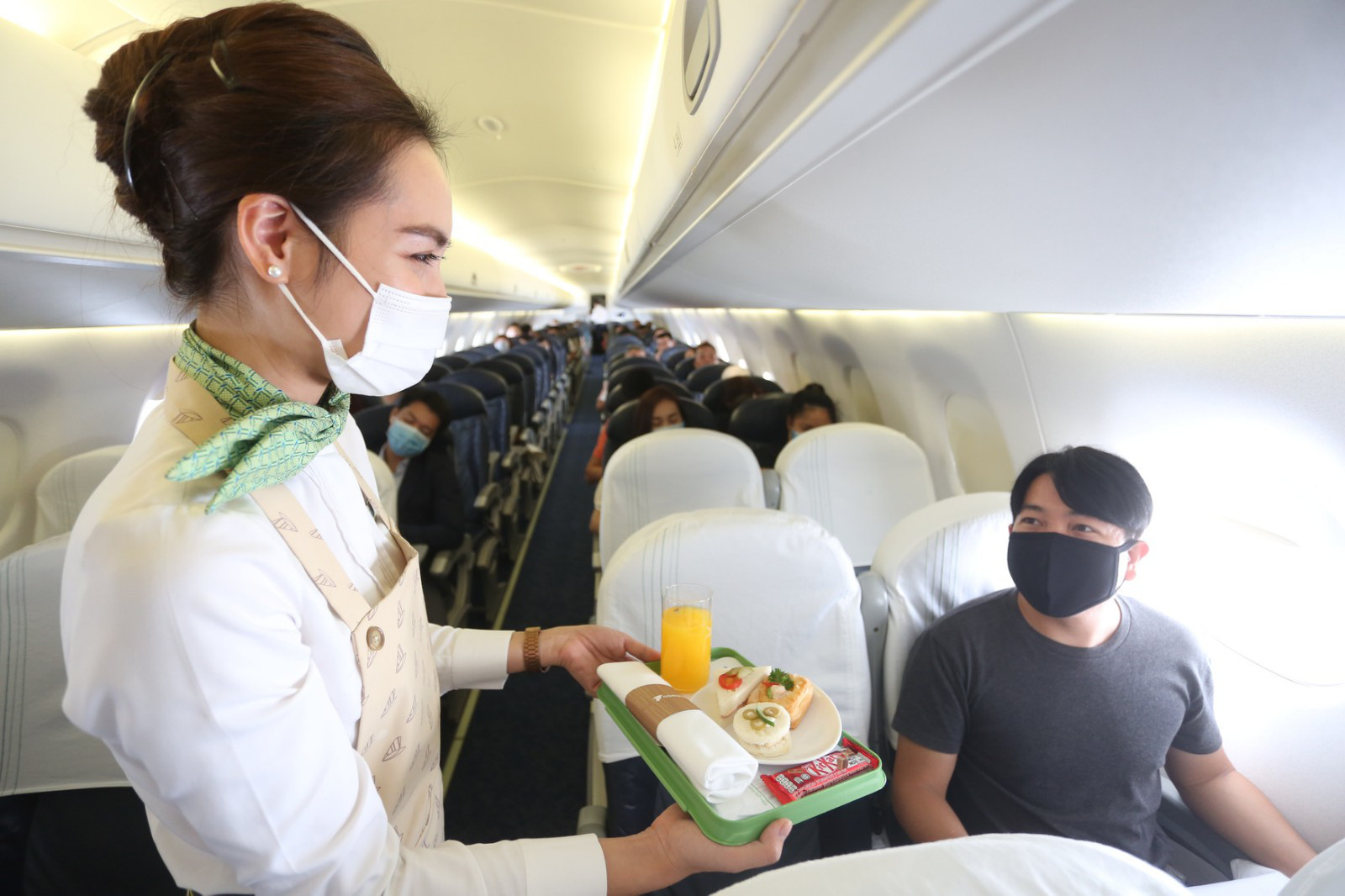 C&ugrave;ng Bamboo Airways tri &acirc;n ph&aacute;i đẹp với loạt qu&agrave; tặng hấp dẫn ng&agrave;y 8/3 - Ảnh 1.