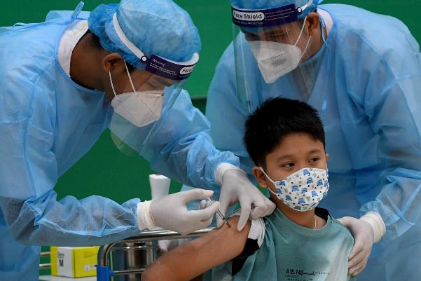 10 điều cần biết về vaccine phòng COVID-19 cho trẻ em từ 5 đến 11 tuổi - Ảnh 2. 10 điều cần biết về vaccine phòng COVID-19 cho trẻ em từ 5 đến 11 tuổi - Ảnh 2.