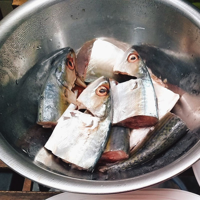 C&aacute; kho l&agrave;m thế n&agrave;y vừa đơn giản vừa ngon lạ xuất sắc: Ai ăn cũng khen tấm tắc! - Ảnh 4.