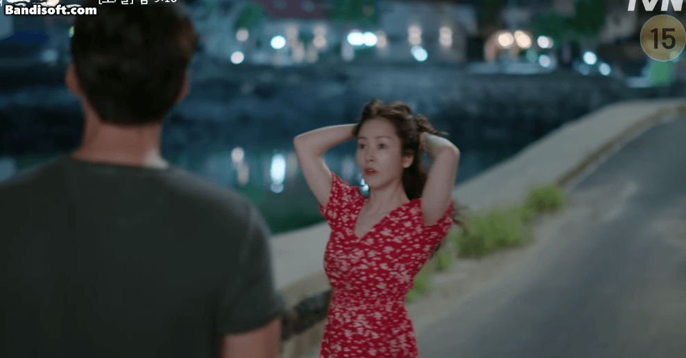 On the green island episode 3: Kim Woo Bin kissed Han Ji Min but suddenly got angry later why?  - Photo 1.