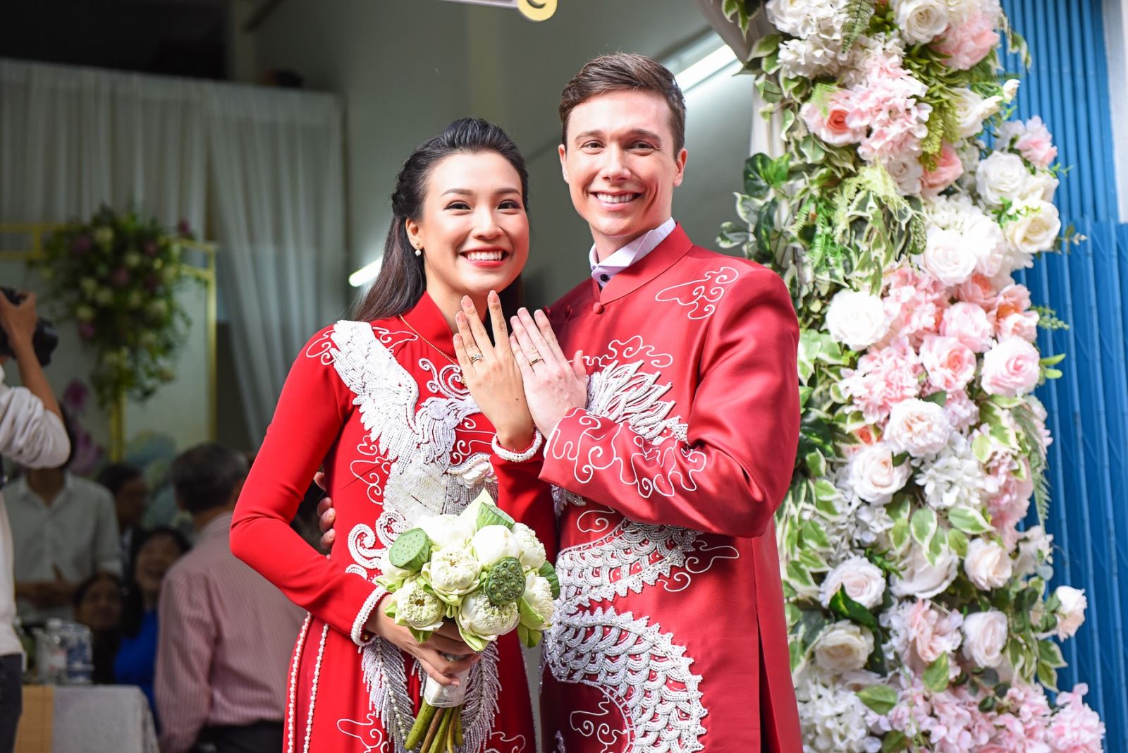 Hoàng Oanh chia sẻ trước thông báo ly hôn đầy bất ngờ của chồng Tây