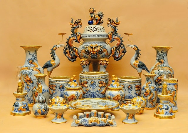 Cách chọn màu sắc bát hương chuẩn phong thủy