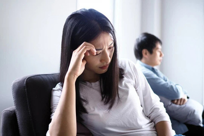 Seeing that his wife came home late but hadn't cooked rice, her husband got angry and he immediately had to be silent because of a statement from the other side - Photo 1.