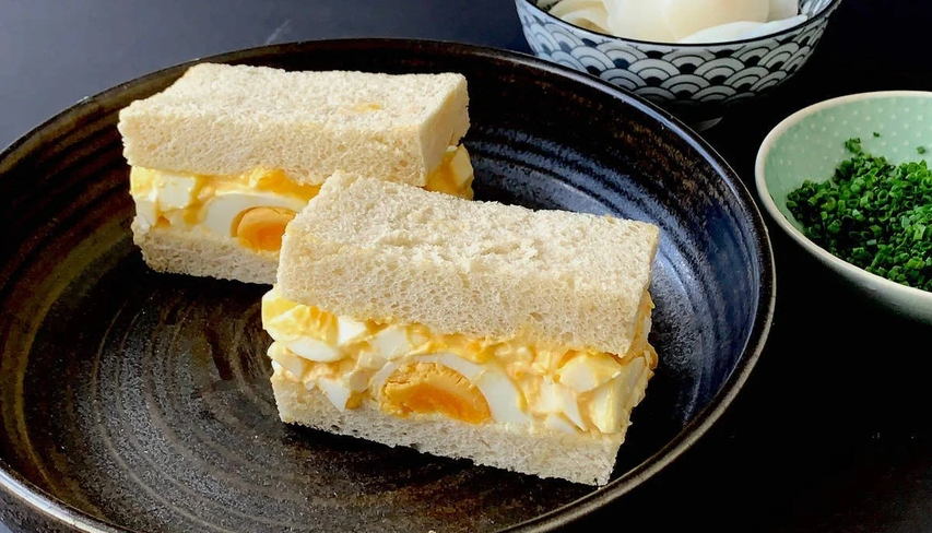 Đây là cách người Nhật ăn sandwich vào bữa sáng: Toàn nguyên liệu đơn giản, quen thuộc mà hương vị mới lạ vô cùng! - Ảnh 1. Đây là cách người Nhật ăn sandwich vào bữa sáng: Toàn nguyên liệu đơn giản, quen thuộc mà hương vị mới lạ vô cùng! - Ảnh 1.