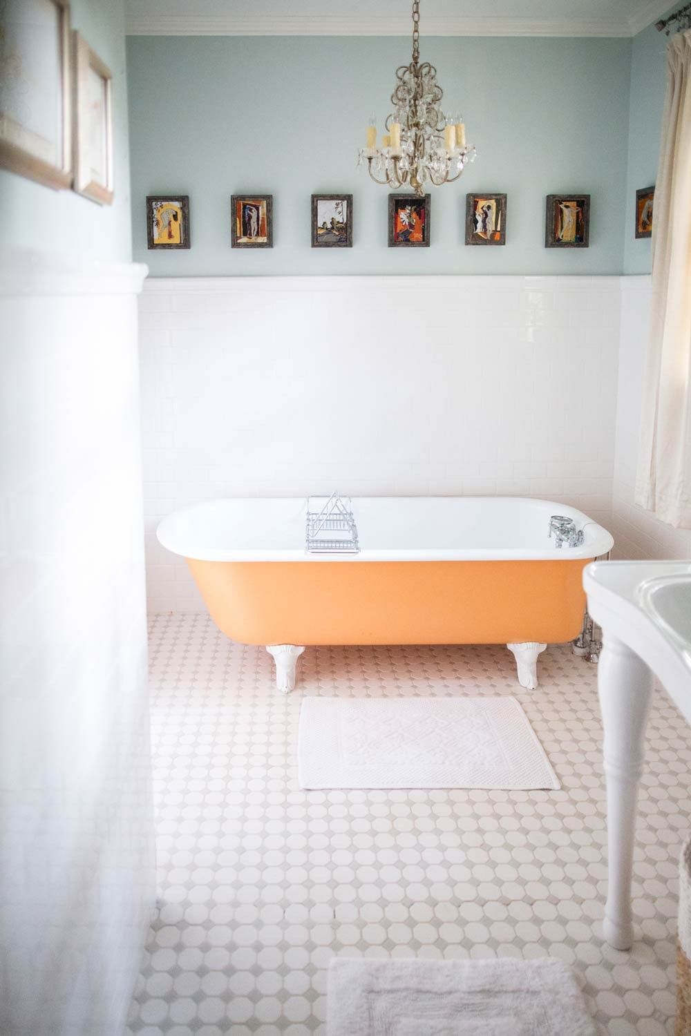 Make the family bathroom more vibrant with the highlight of a colorful bathtub - Photo 7.