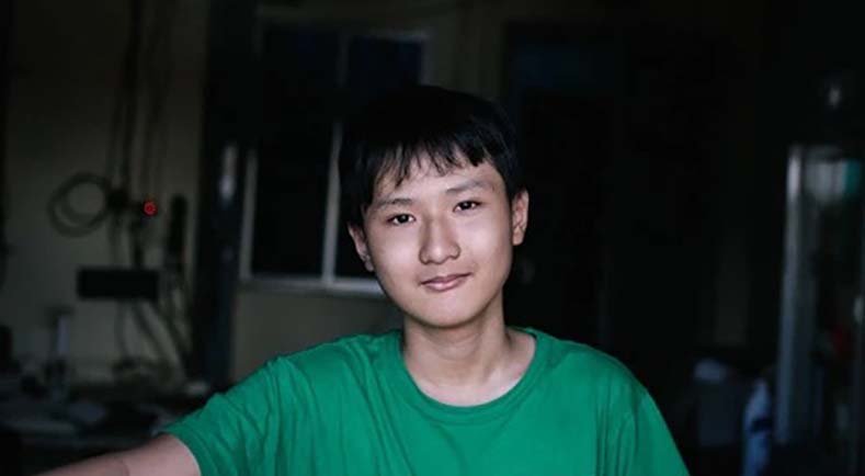 Thần đồng Việt Nam đạt 8.5 IELTS năm 13 tuổi: Bỏ học từ lớp 6, từng bị chê không bình thường, cuộc sống hiện tại ra sao? - Ảnh 1.