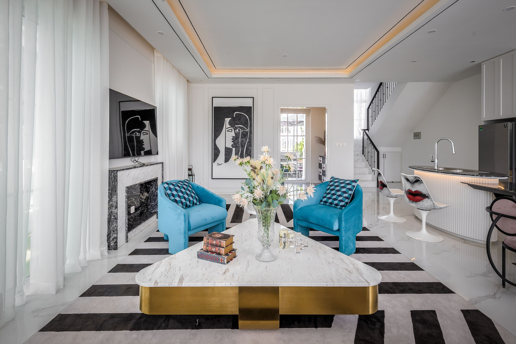 Căn villa 280m² trang bị nội thất giá 3 tỷ đẹp như bản giao hưởng nghệ thuật đương đại bên bờ biển Phan Thiết - Ảnh 6. Căn villa 280m² trang bị nội thất giá 3 tỷ đẹp như bản giao hưởng nghệ thuật đương đại bên bờ biển Phan Thiết - Ảnh 6.