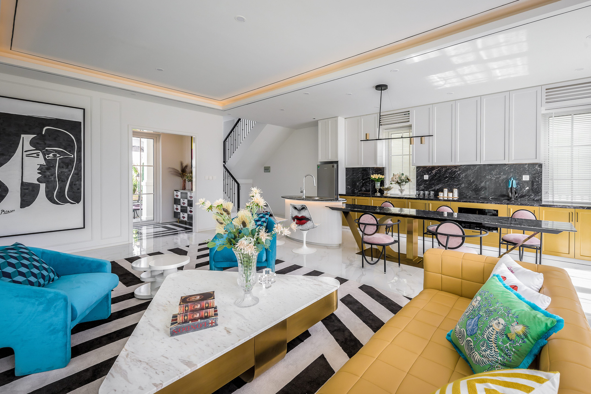 Căn villa 280m² trang bị nội thất giá 3 tỷ đẹp như bản giao hưởng nghệ thuật đương đại bên bờ biển Phan Thiết - Ảnh 9. Căn villa 280m² trang bị nội thất giá 3 tỷ đẹp như bản giao hưởng nghệ thuật đương đại bên bờ biển Phan Thiết - Ảnh 9.