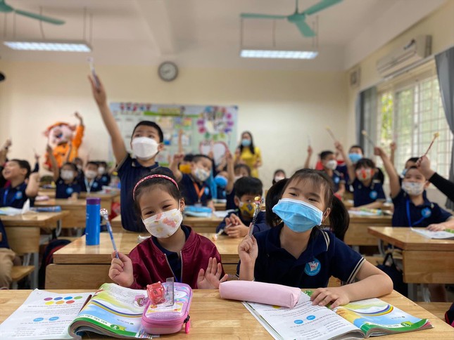 Một số địa phương kéo dài thời gian năm học 2021 - 2022 - Ảnh 1. Một số địa phương kéo dài thời gian năm học 2021 - 2022 - Ảnh 1.